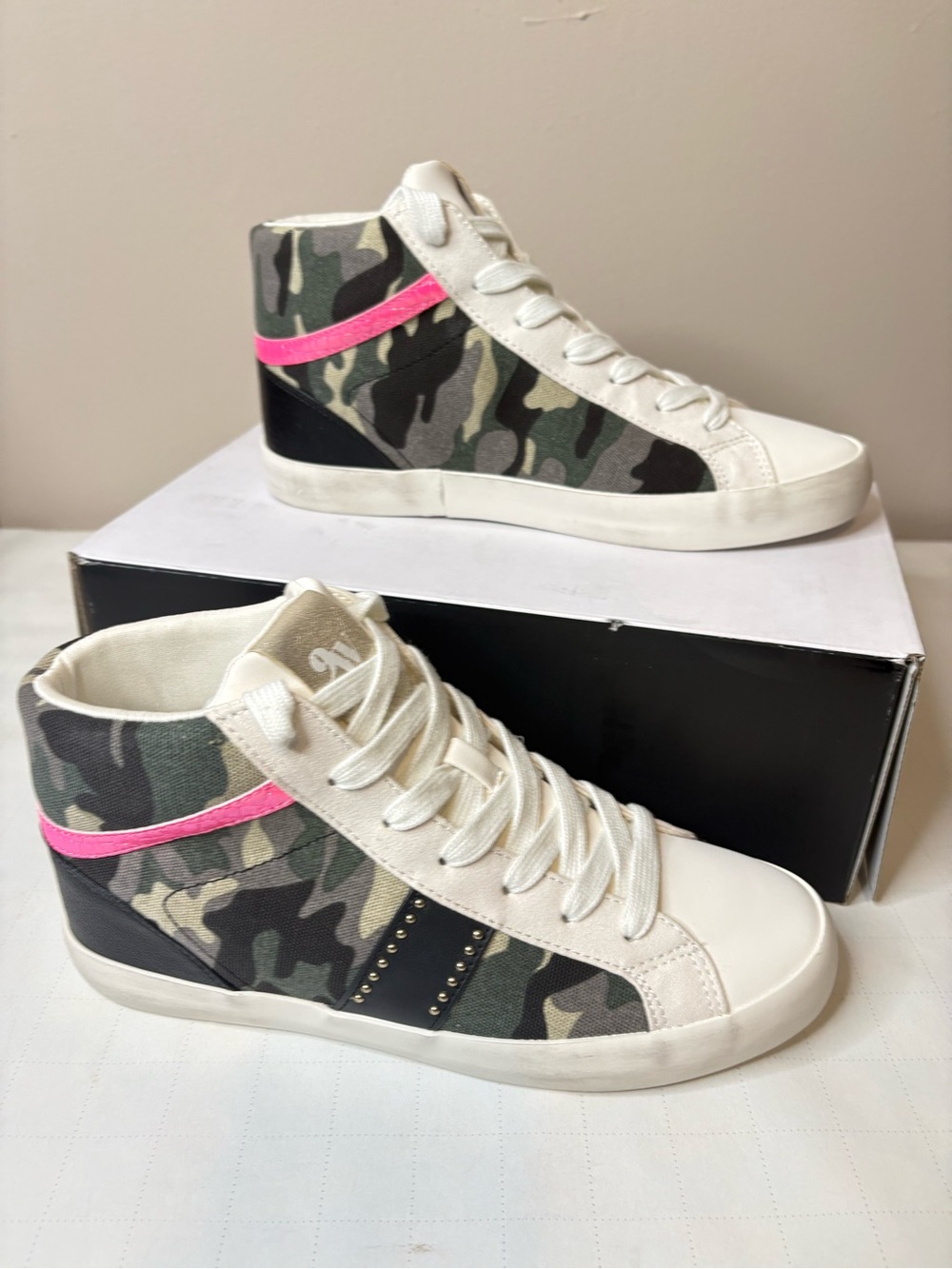 Nine West 8.5 Camo Print Stunnah Women's High-Top Sneakers New in Box (28)
